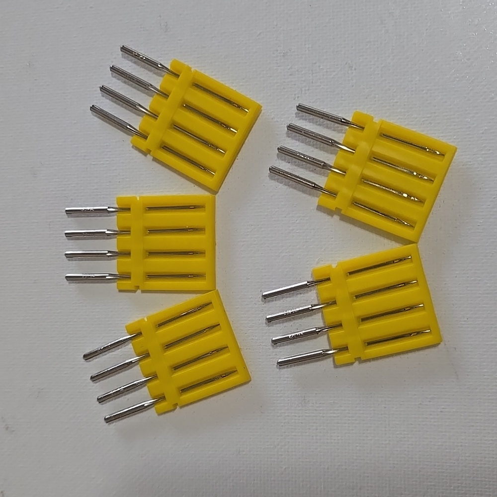 20 Universal Sewing Machine Needles Regular Point 14 (90/14)